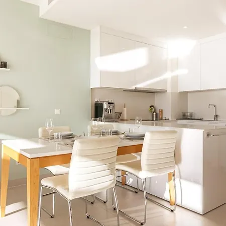 Duplex Penthouse With Sea Views, Steps To Golf Apartament