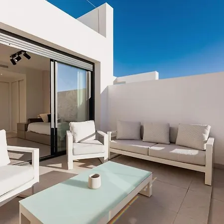 Apartament Duplex Penthouse With Sea Views, Steps To Golf