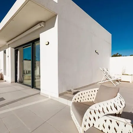 Apartament Duplex Penthouse With Sea Views, Steps To Golf *